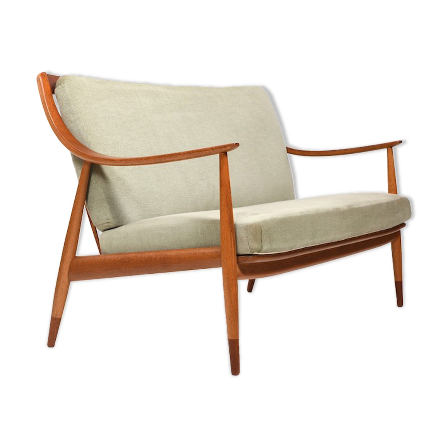 FD-146 Sofa by Orla Mølgaard and Peter Hvidt