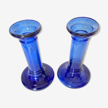 Paire de bougeoirs en verre bleu cobalt vintage