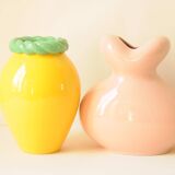 Paire de vases "bonbons" en céramique rose, jaune et vert