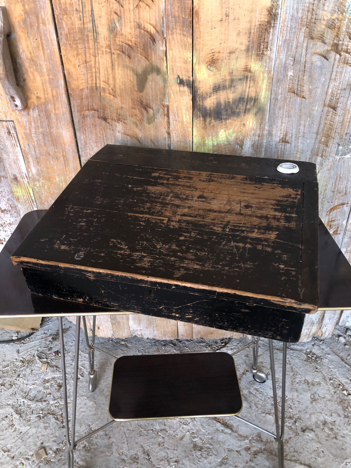 Writing desk inkwell vintage porcelain