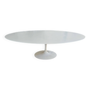 Table  eero Sarinen