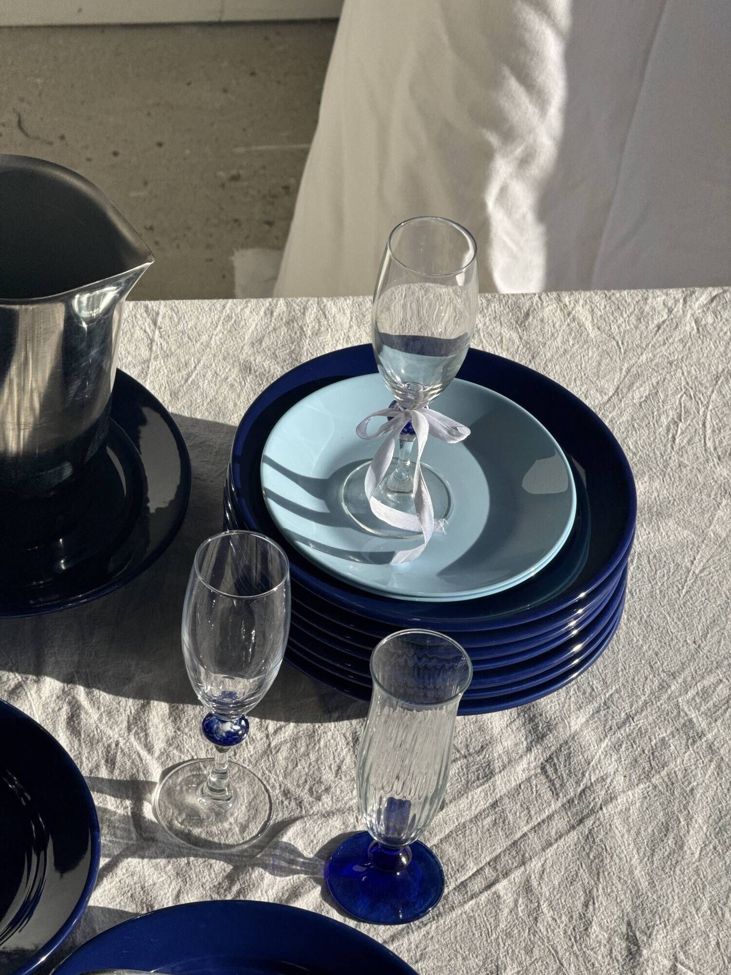 Set of 12 vintage blue ceramic plates D23