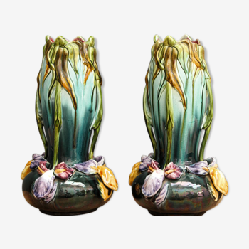 Paire de vases en barbotine, art nouveau