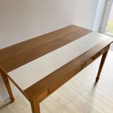 Farm table