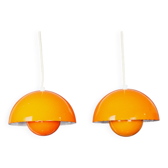 Iconic pair of VP1 orange enamel flowerpot lamps  - Verner Panton - 100 % original - Louis Poulsen