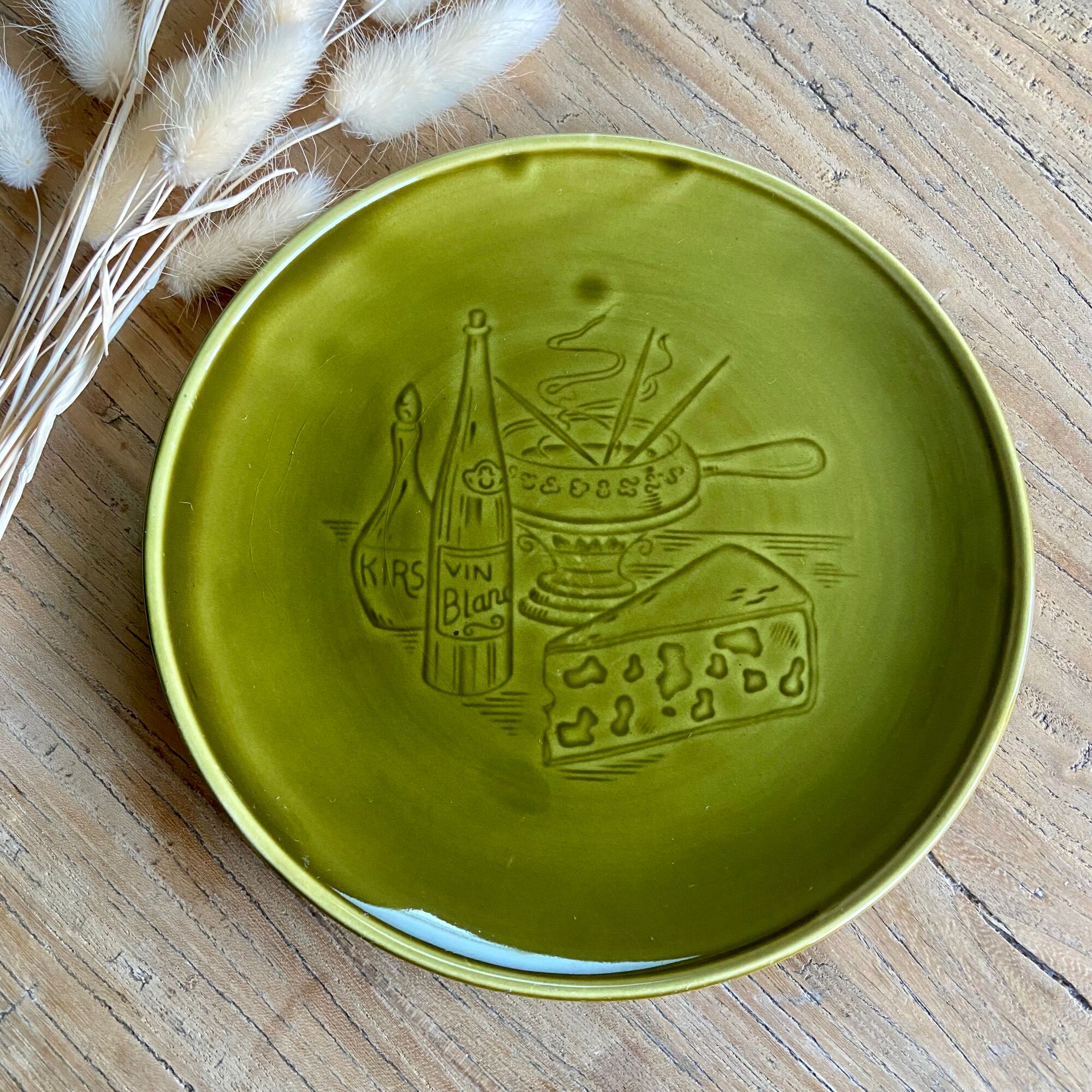 4 plates with Savoyard fondue Gien France