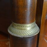 Vitrine-commode à colonnes détachées de style Empire 90 x 142 x 44 cm