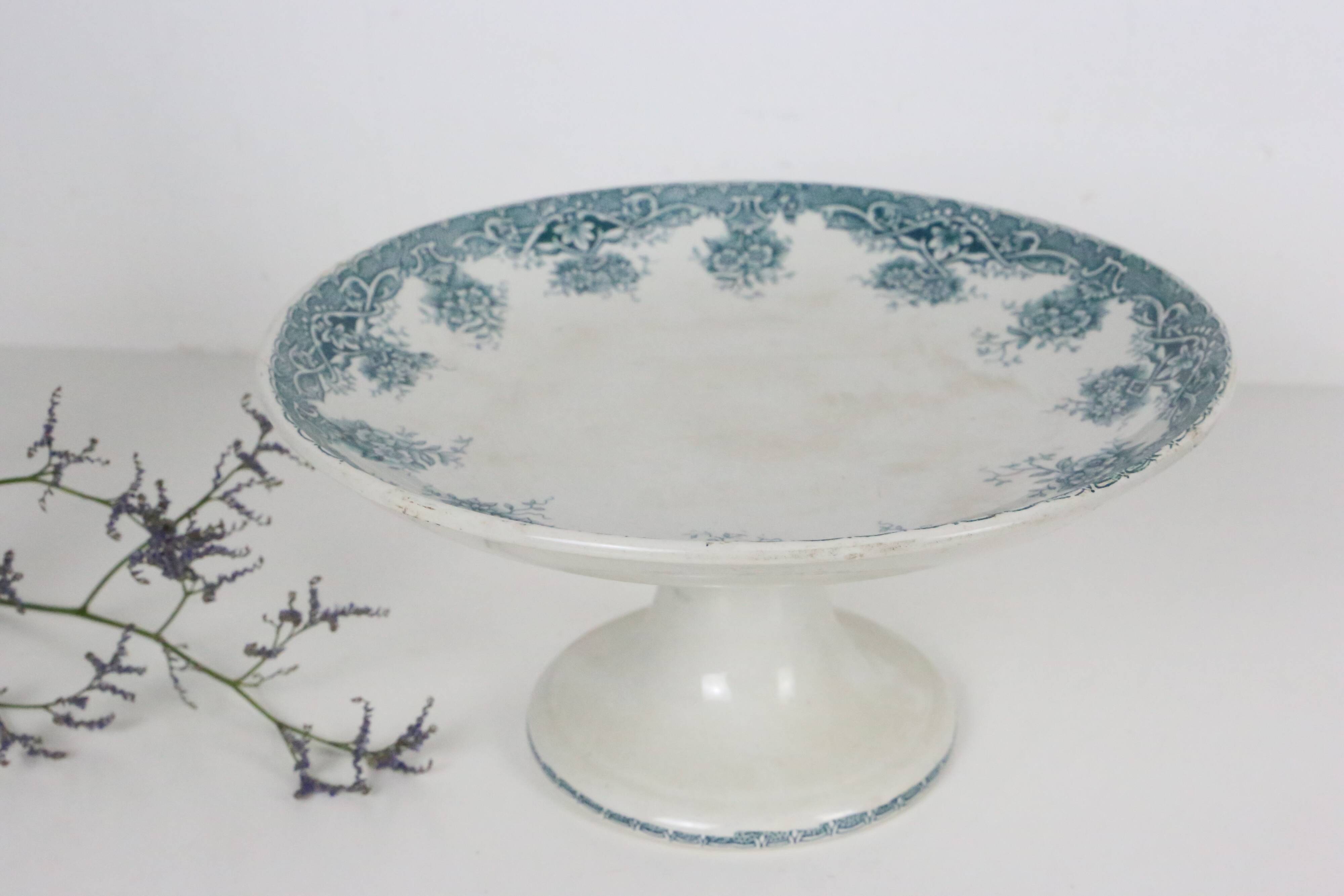 Old ceramic compote bowl, Prima de Saint Amand model, French manufacture, late 19th century