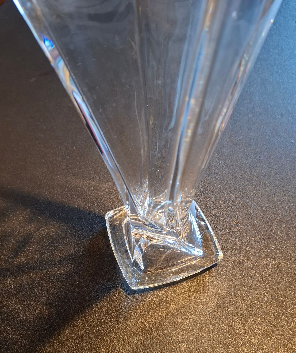 Contemporary crystal vase