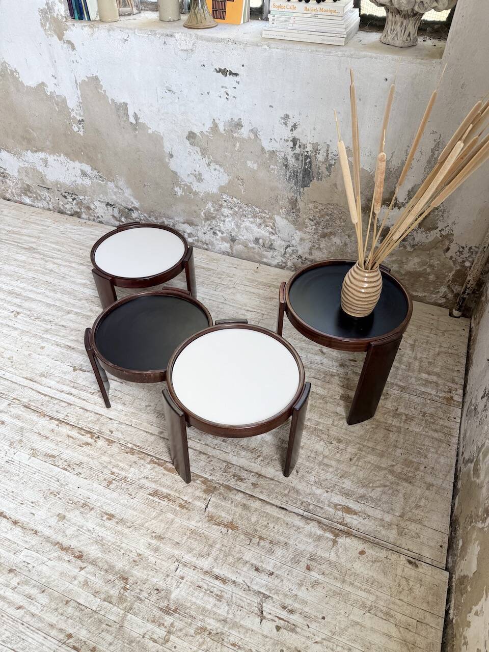 Nido 780 G stackable coffee tables. Frattini for Cassina