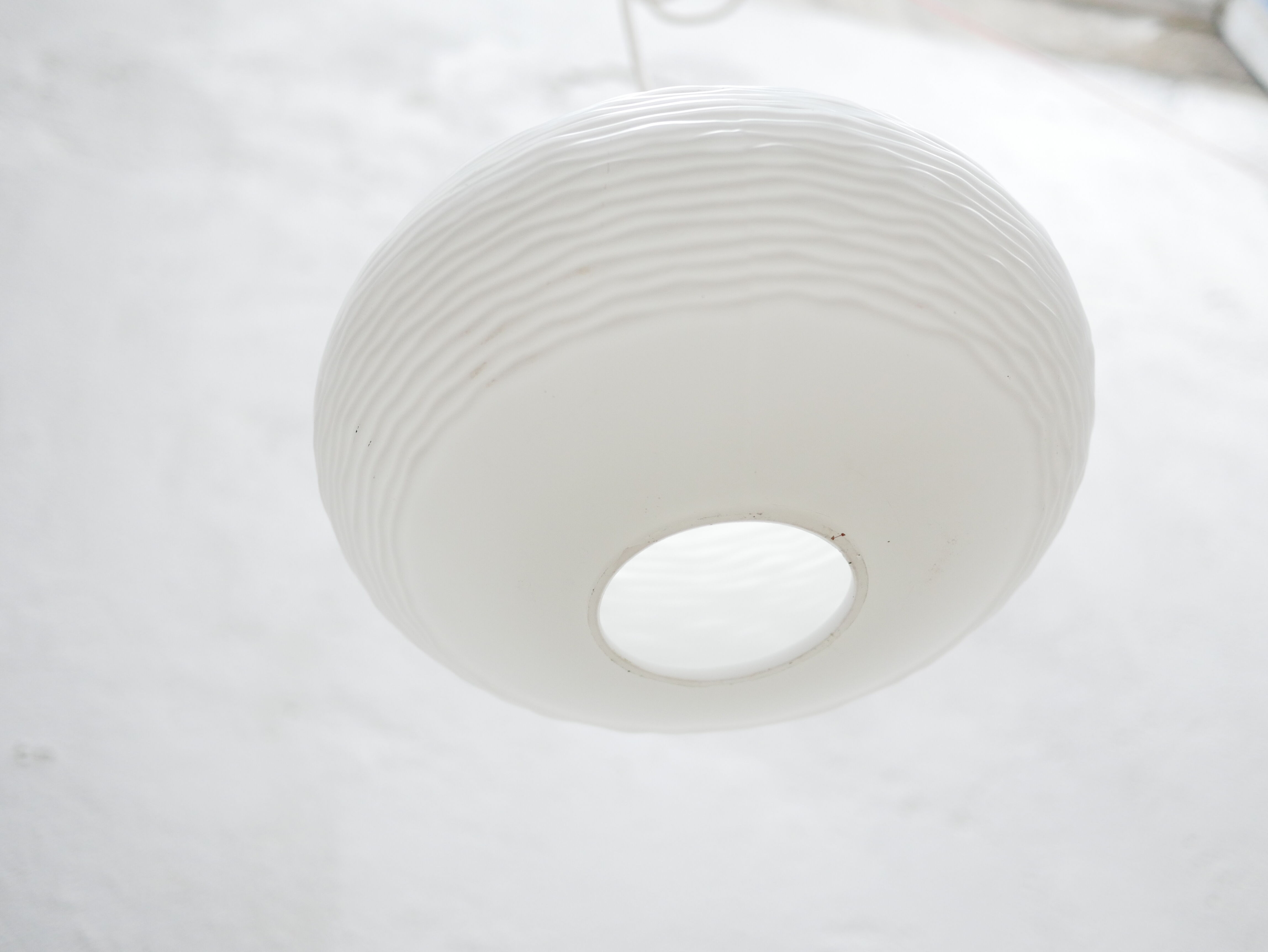 Suspension vintage en verre dépoli blanc
