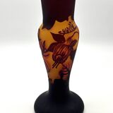 Gallé style vase in multilayer glass - Leaf decoration - Marked "TIP"