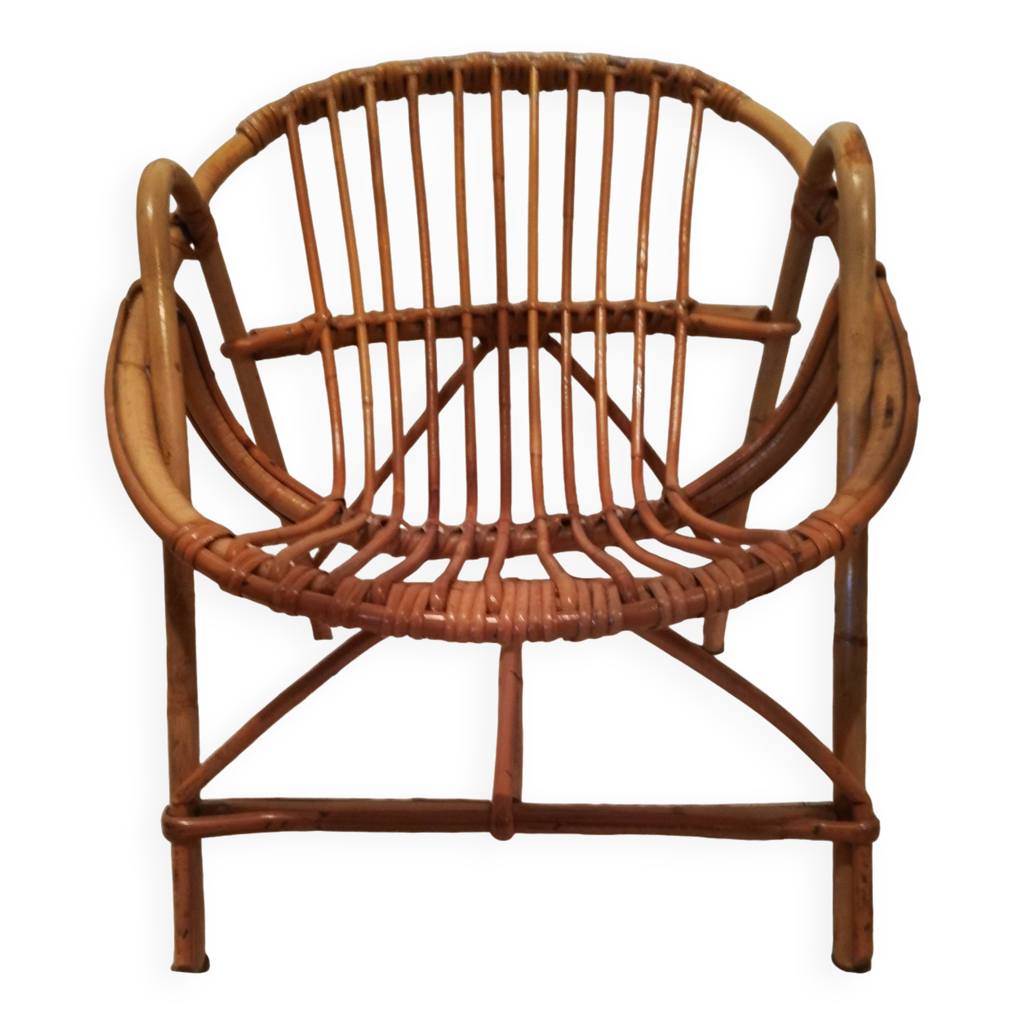 Children's rattan bucket chair