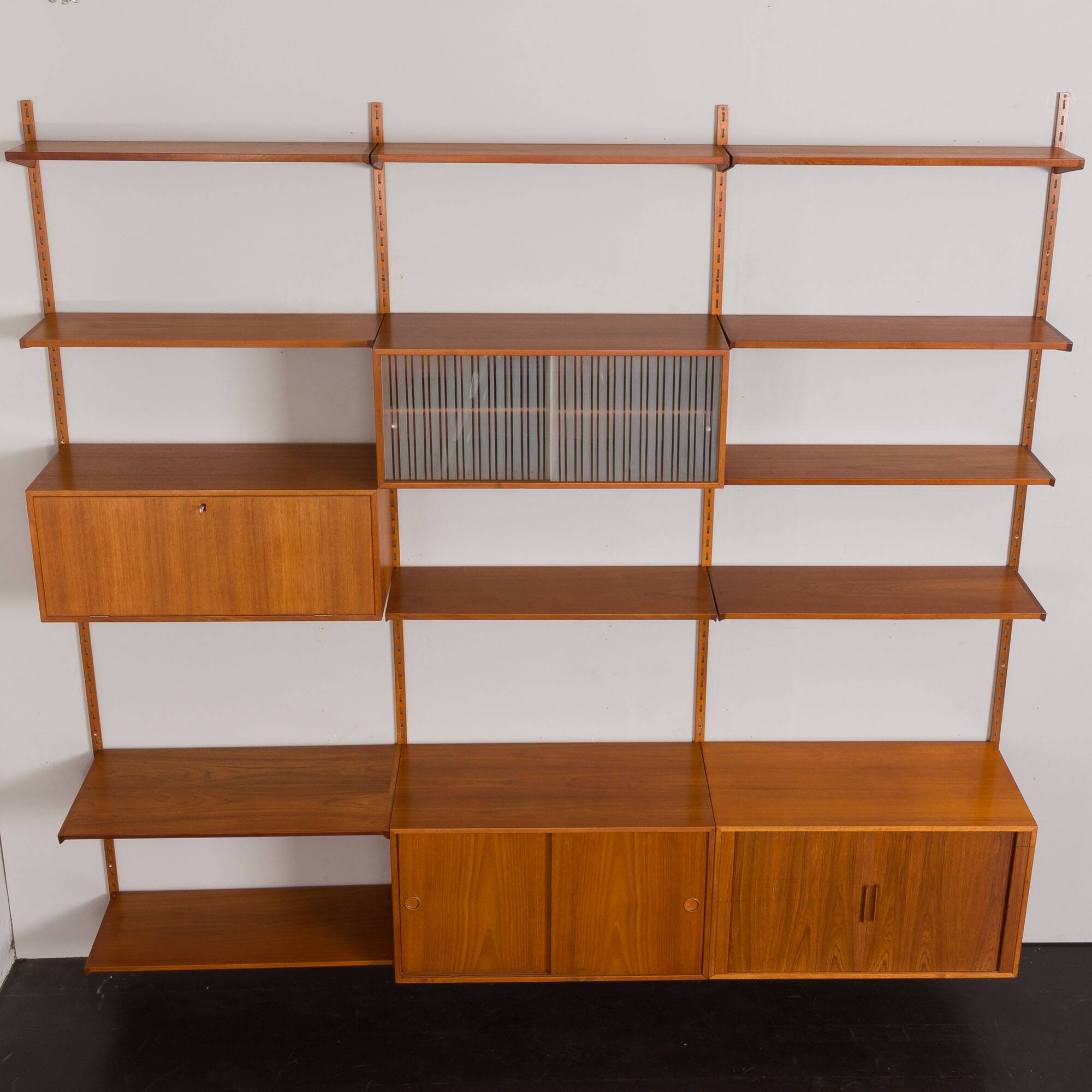 Bibliothèque modulaire à 3 baies Kai Kristiansen en teck avec armoire à porte tambour et étagère de bureau, De