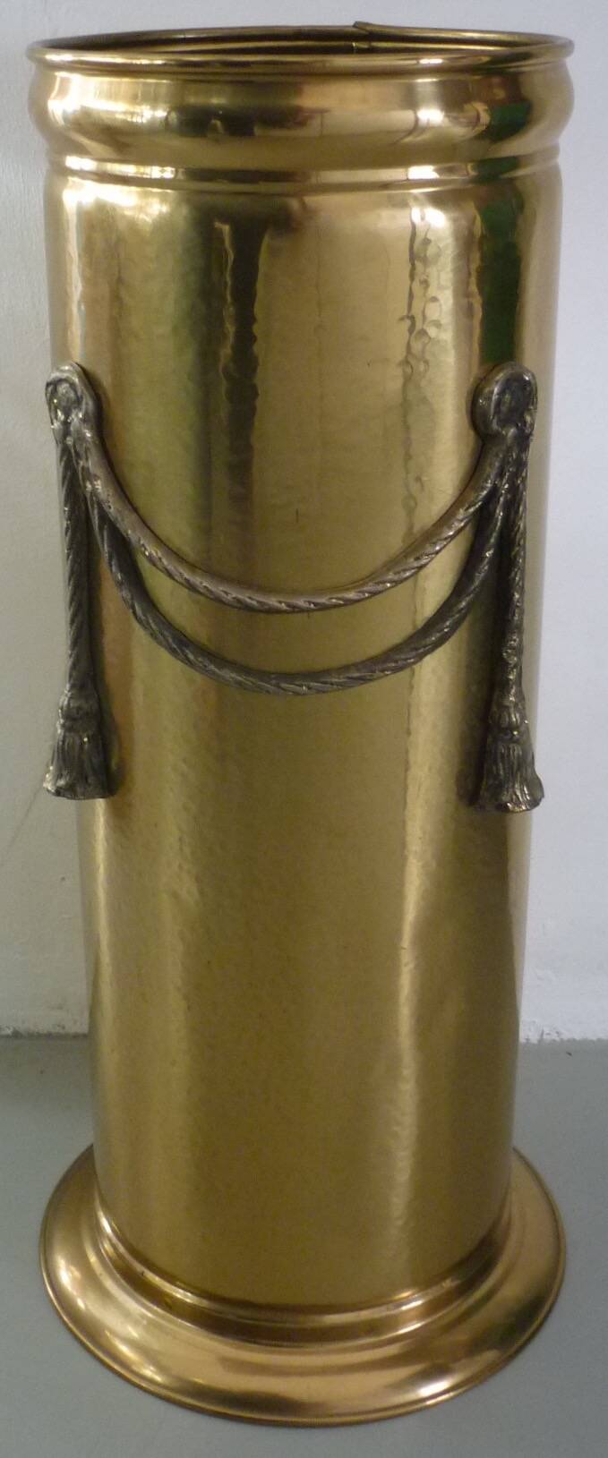 Umbrella stand in English gilded brass