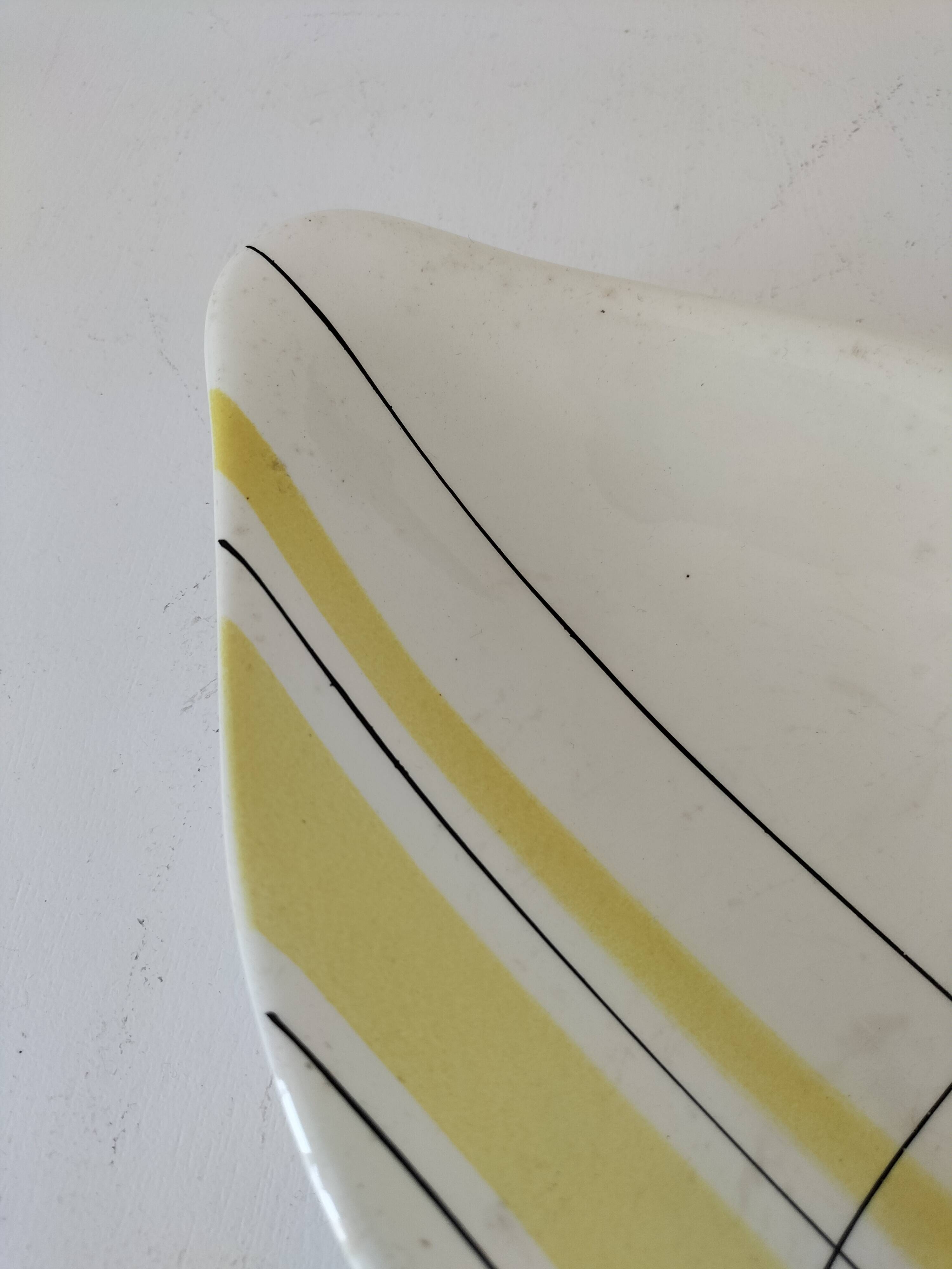 Salins shuttle dish – “Montreal” yellow & black decor – 1950s
