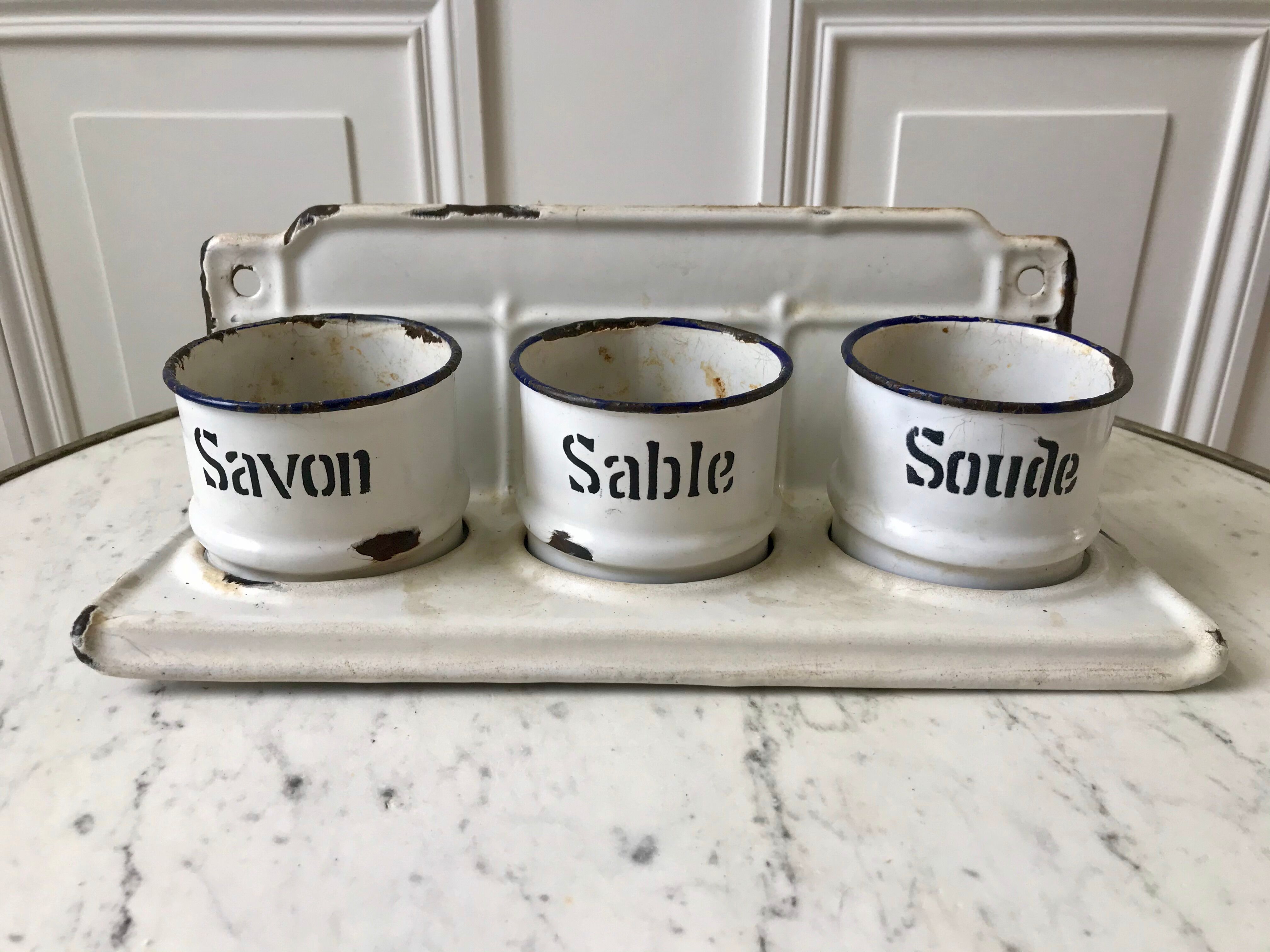 set of enamelled pots to fix (soda, soap, salt) early twentieth century