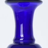 Vase bleu en verre