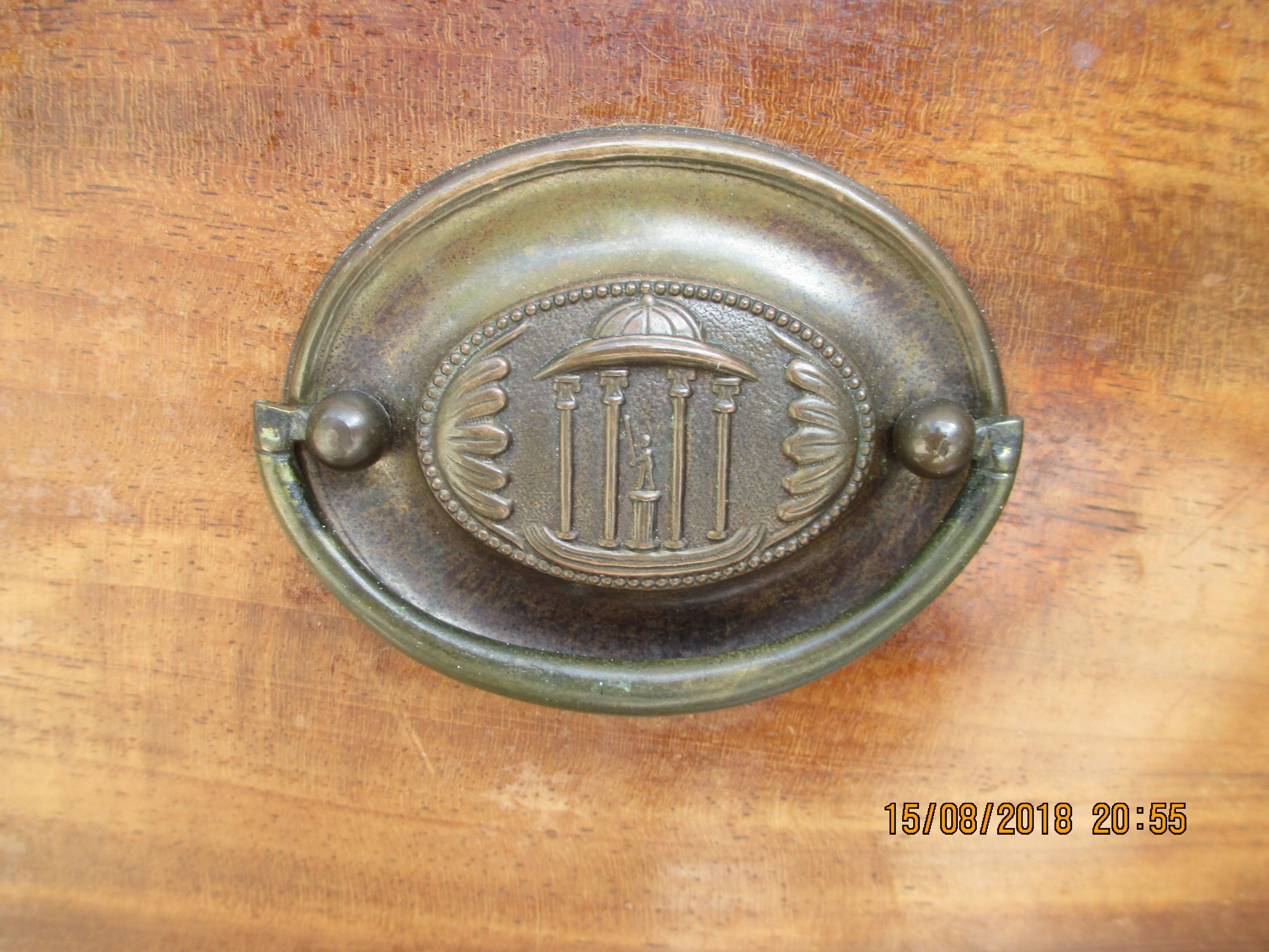 Commode ancienne 4  tiroirs