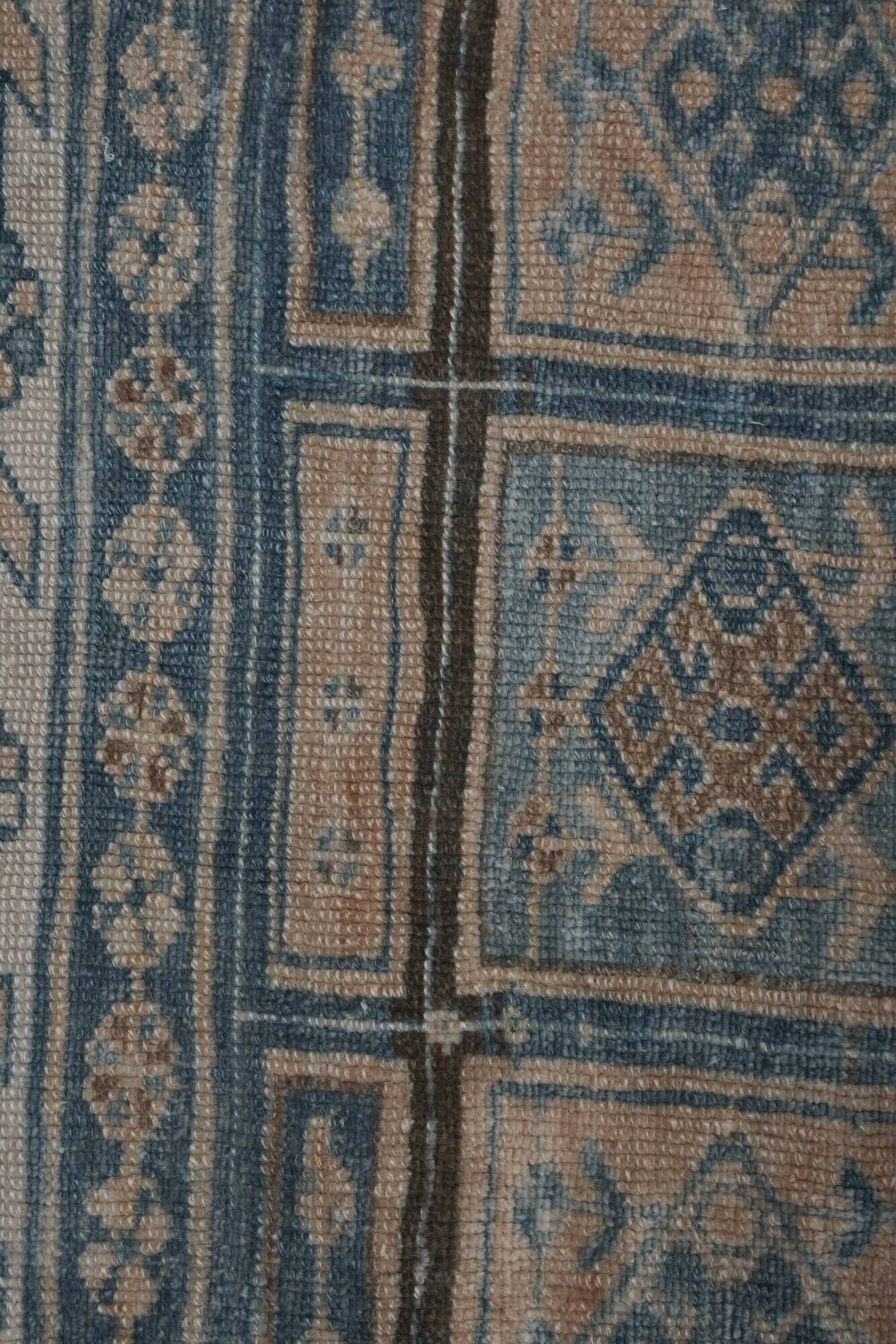 Vintage Turkish handmade rug 222x301 cm