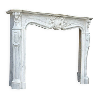 Louis XV style fireplace in Carrara marble circa 1880