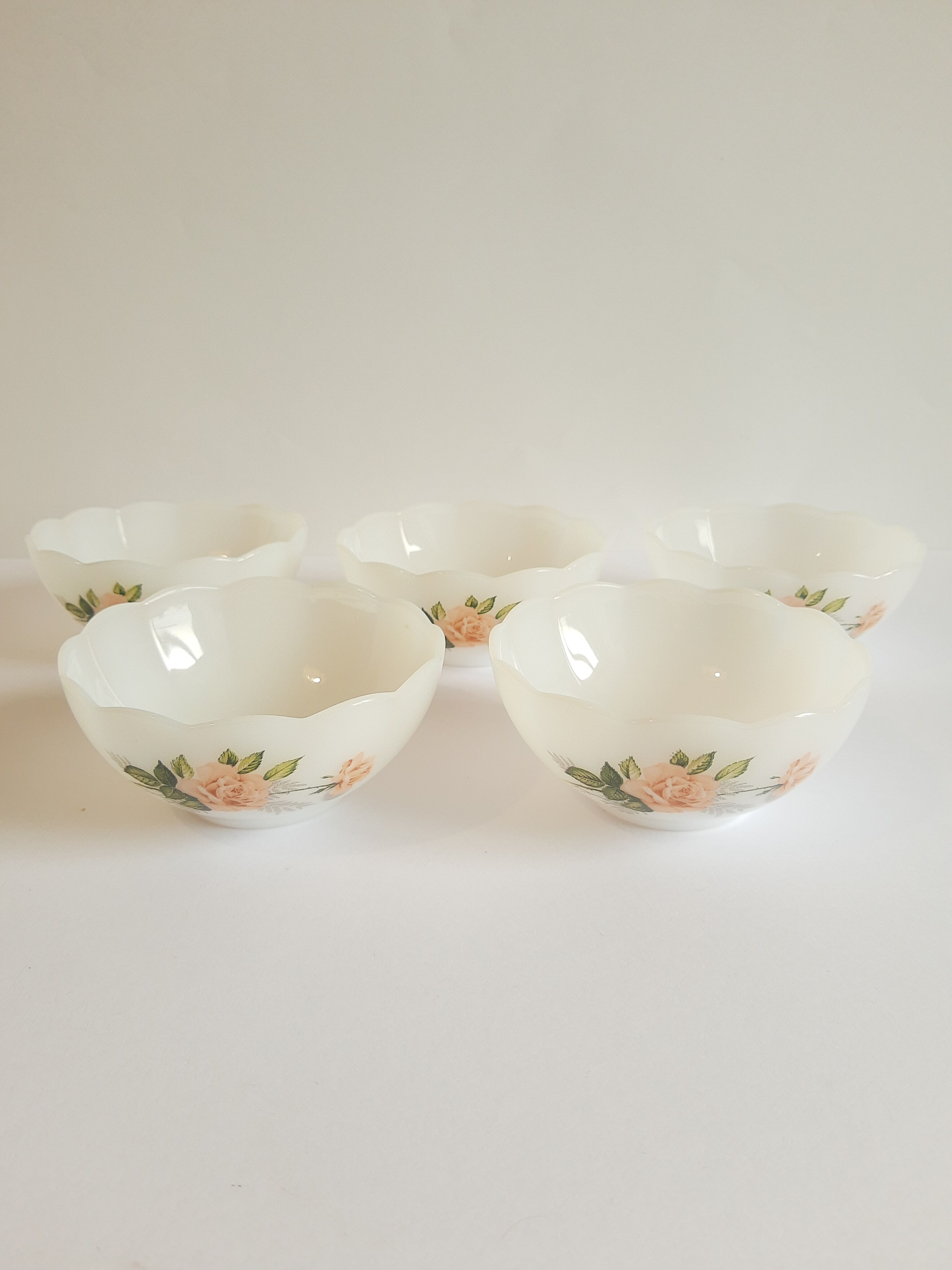 Set of 5 ramekins opaline Arcopal France roses 60s vintage