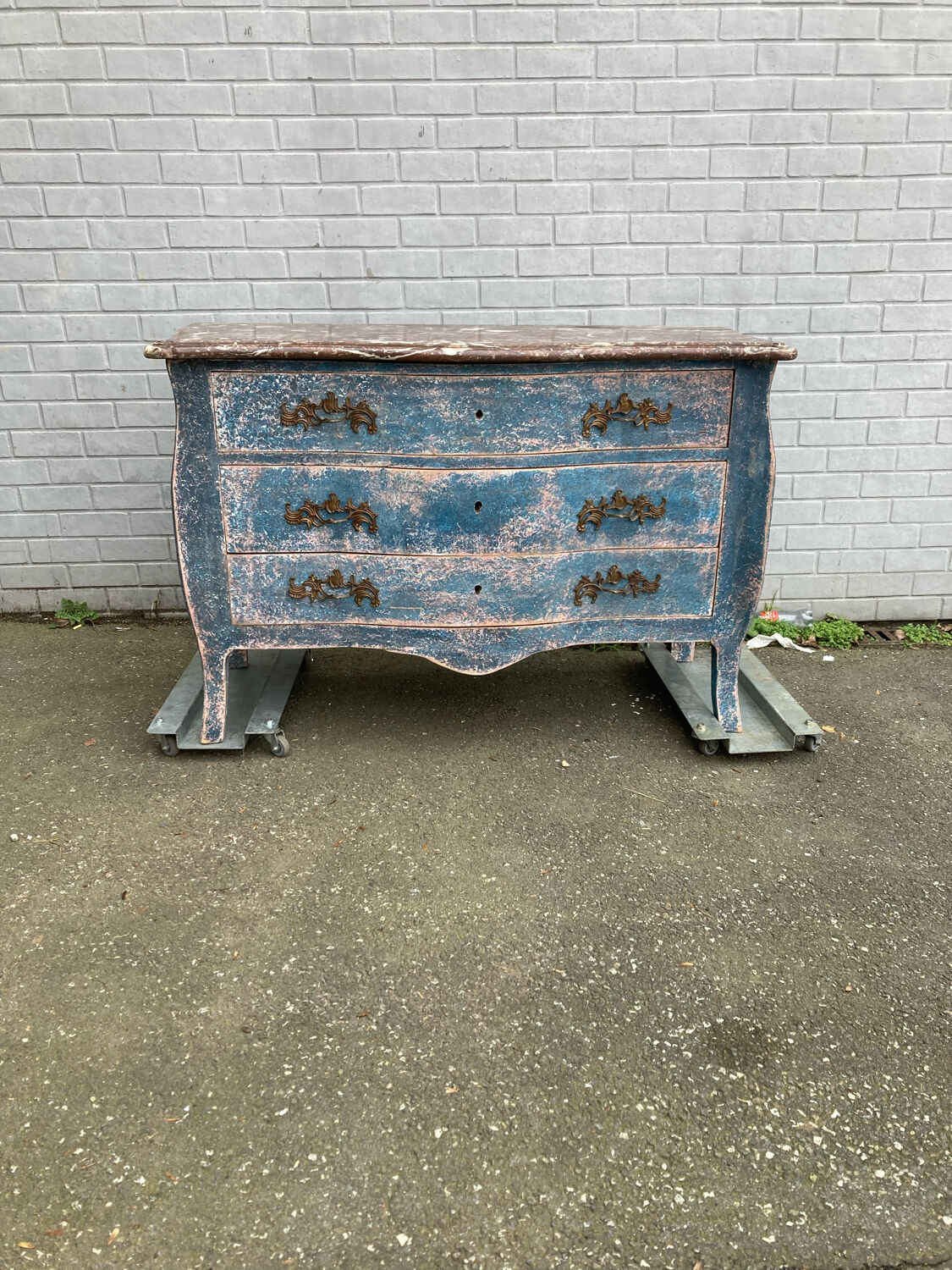 Old chest of drawers Very nice patina with marble