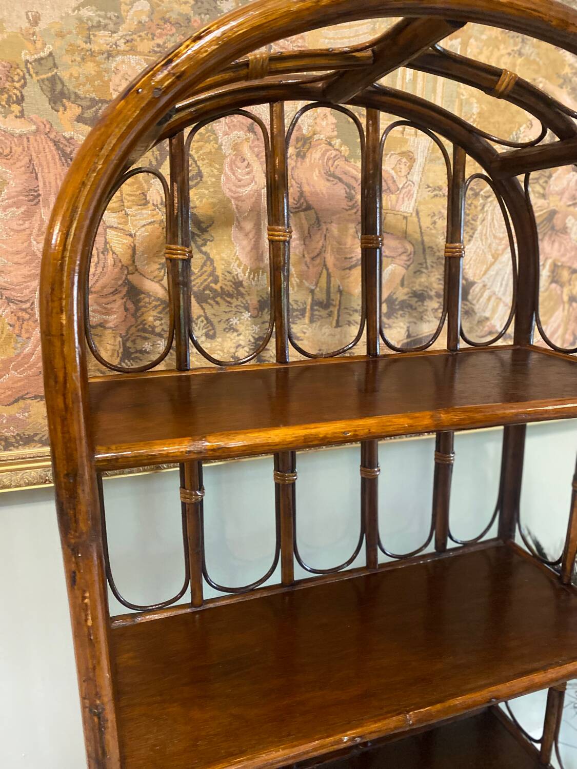 Étagère bibliothèque en rotin vintage