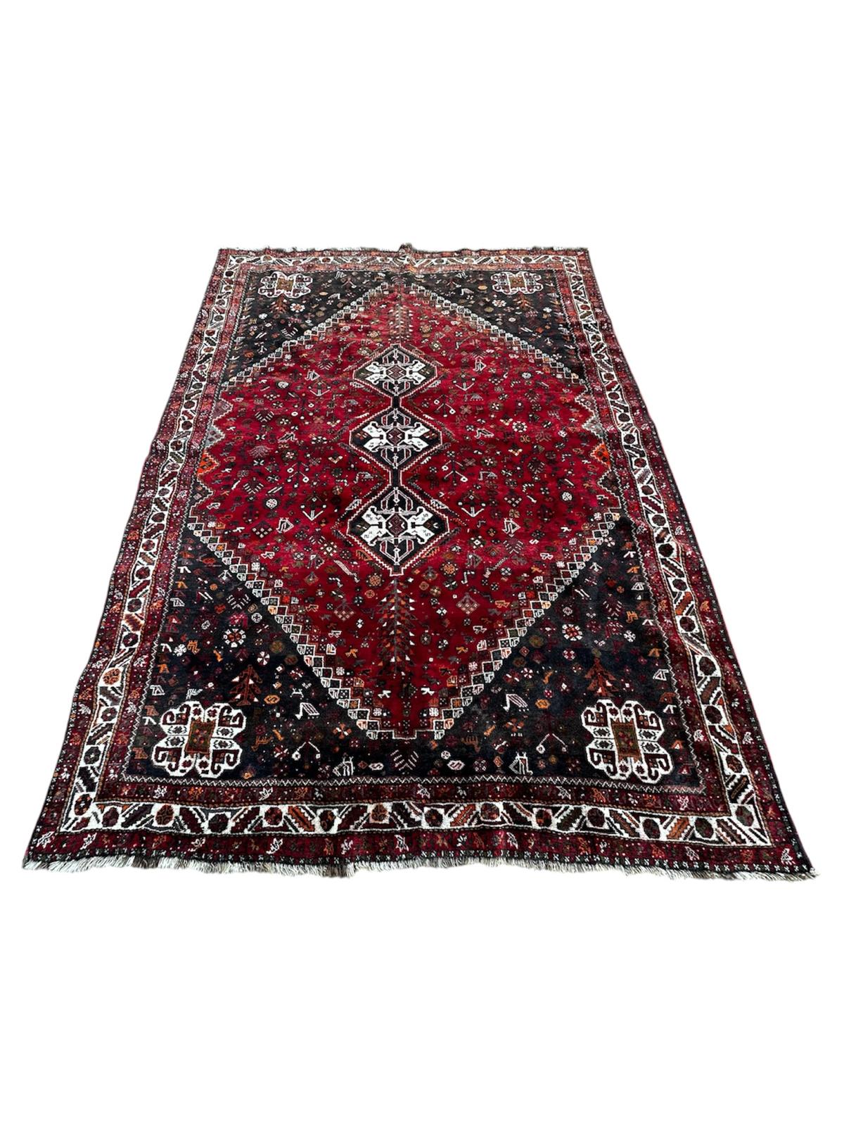 Handmade Gashgai Persian rug 2m x 3m