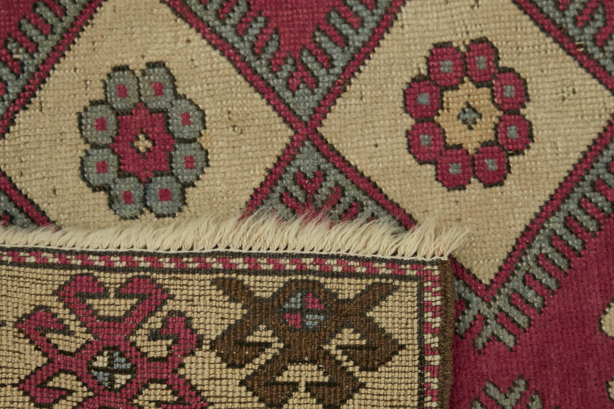 Turkish Vintage Anatolian Rug 106 cm x 120 cm