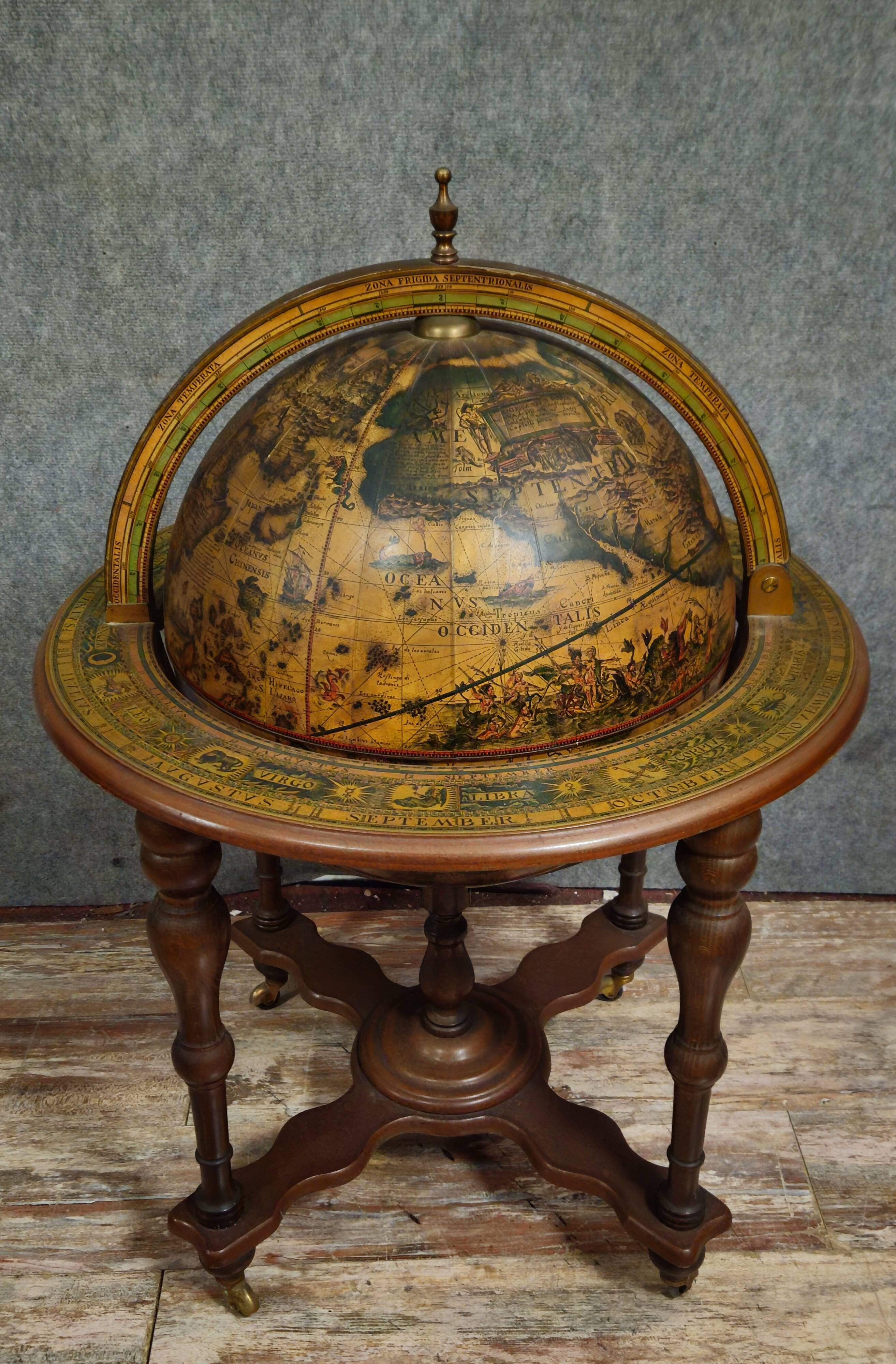 World map / standing globe bar, decorative work with an antique inspiration.