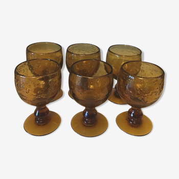6 verres à pied vintage, années70 en verre bulle soufflé de la verrerie de Biot couleur ambre