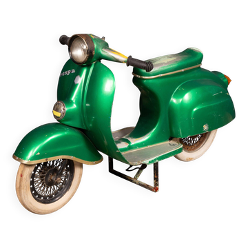 Piaggio Vespa PK50 pour enfants  à pédales des années 1960