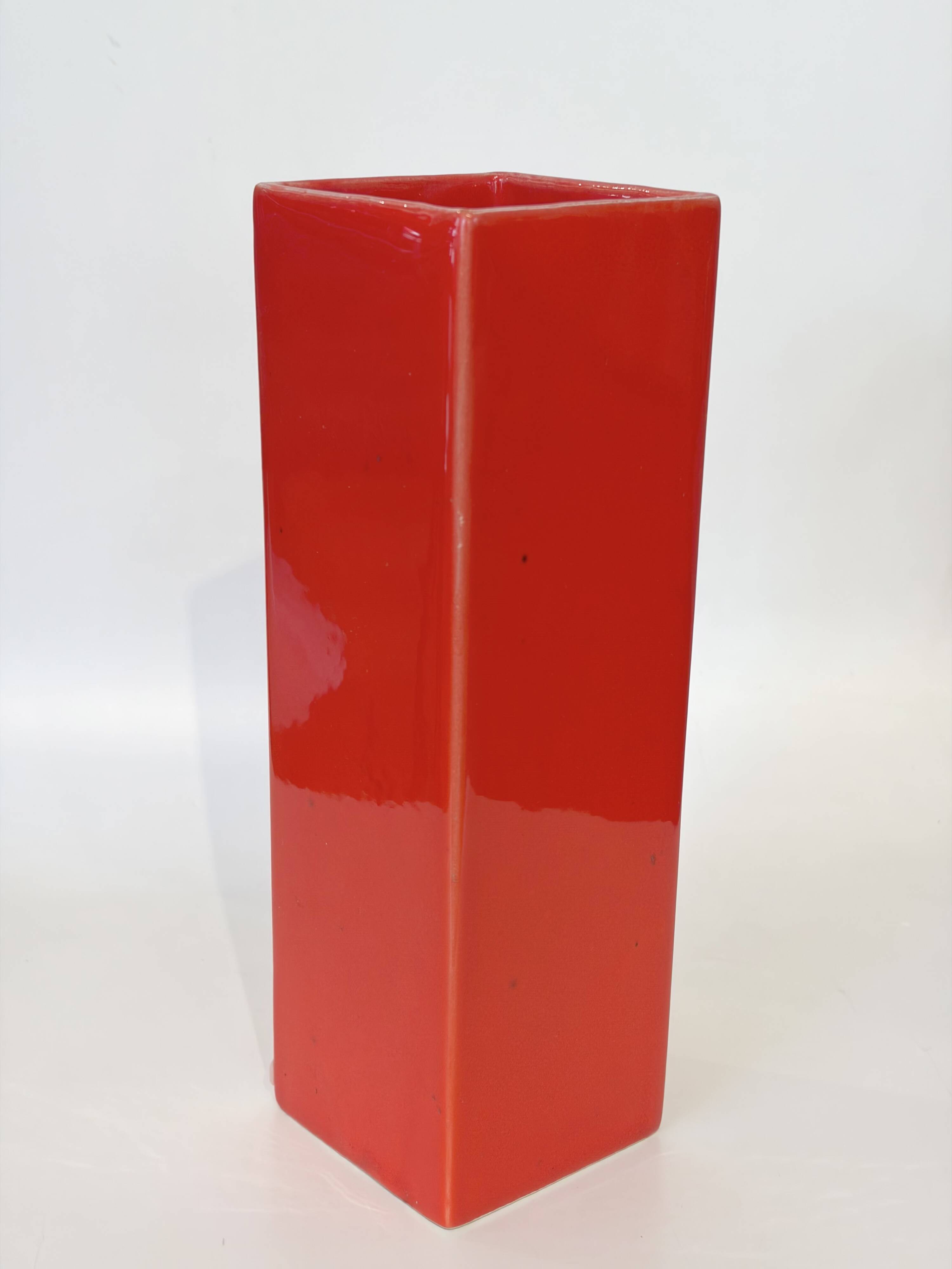 Vase géométrique italien  1970
