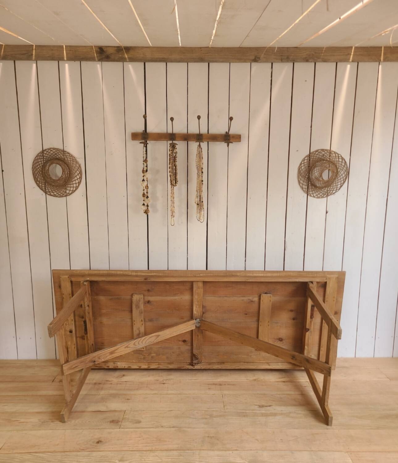 Solid wood guinguette table