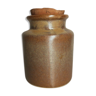 Sandstone pot