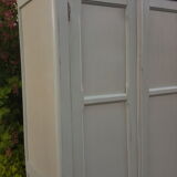 Mint-coloured parisian wardrobe