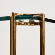 Table basse en laiton et verre