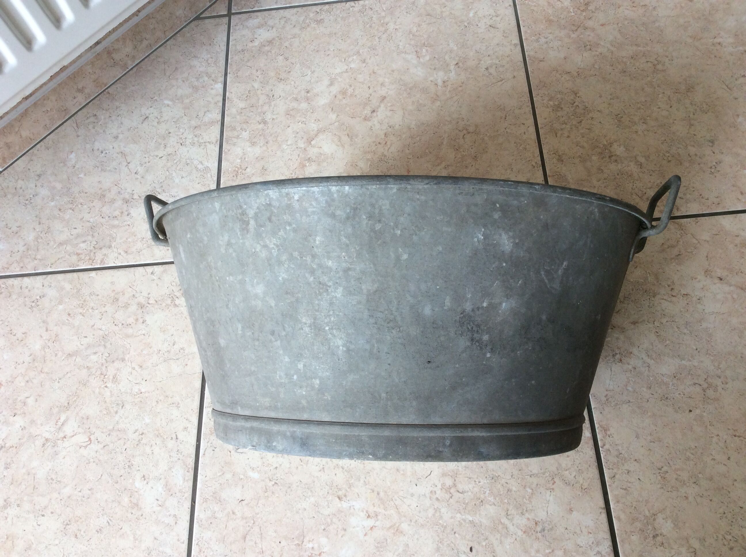 Zinc round basin