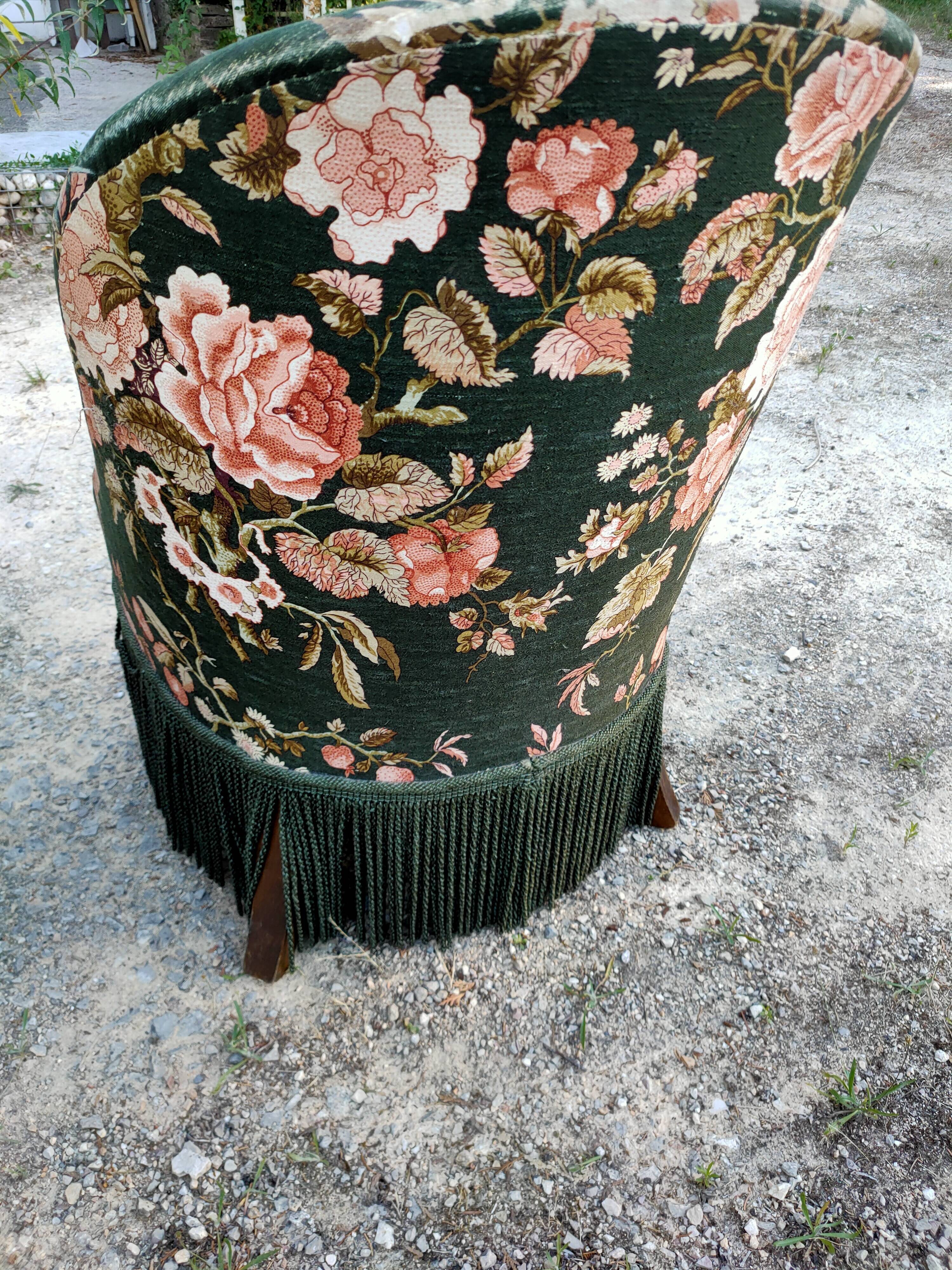 Two toad armchairs, floral motifs