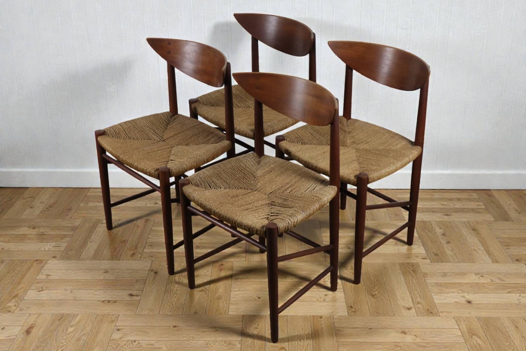 Set of 4 Scandinavian chairs by Peter Hvidt – teak & cord – 1960s