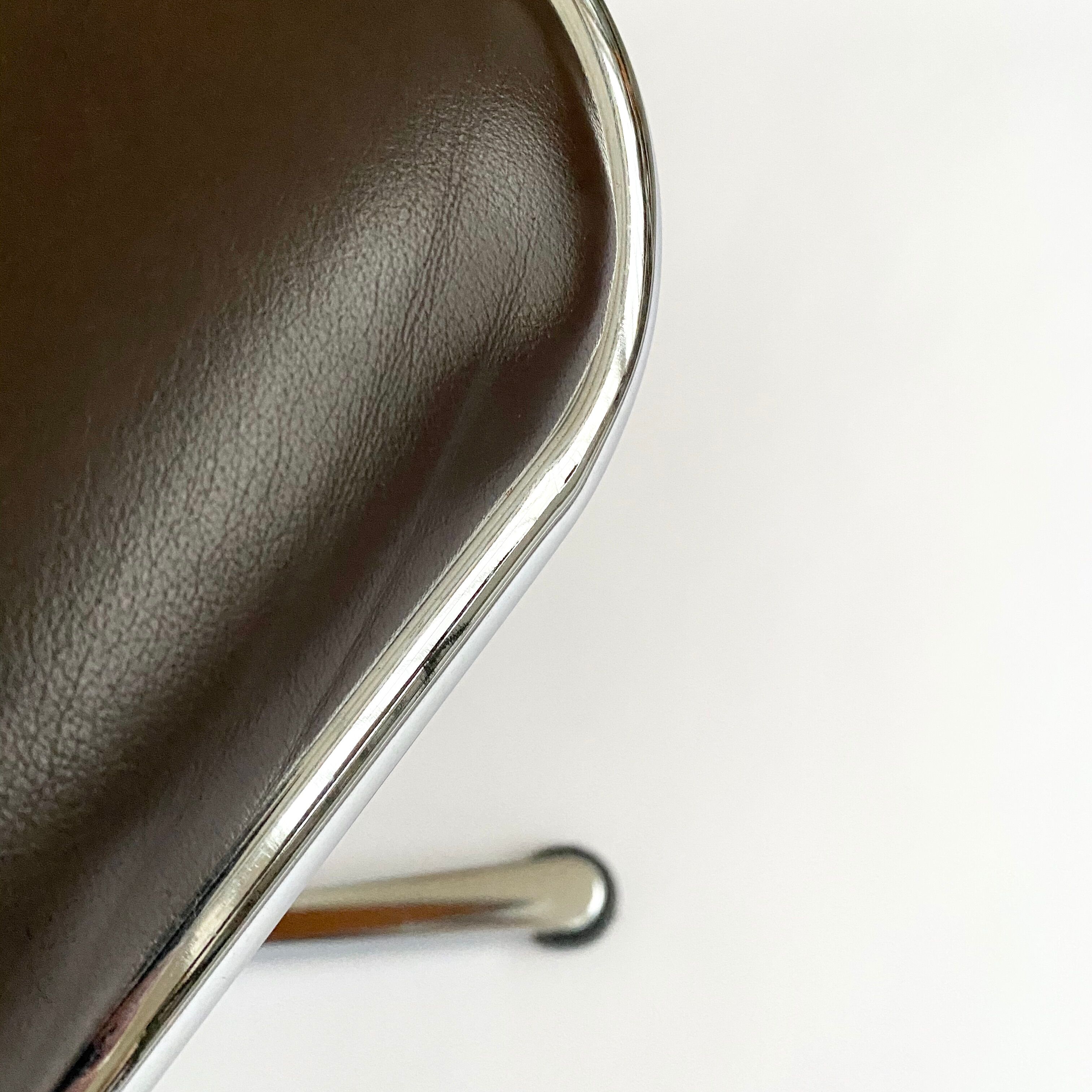 Vintage 70s leather chairs