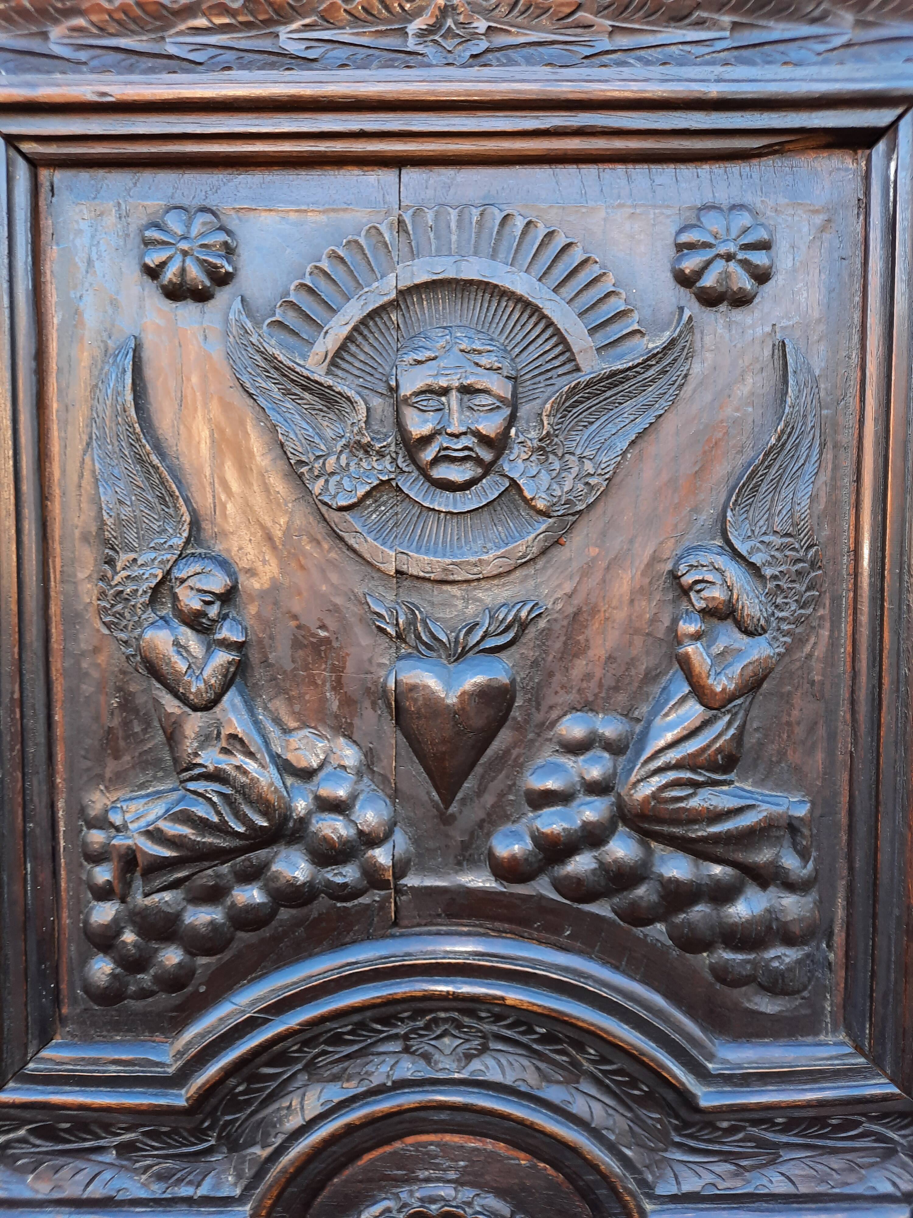 Armoire bretonne du pays de Léon du 19 ème siècle