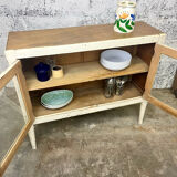 Showcase buffet
