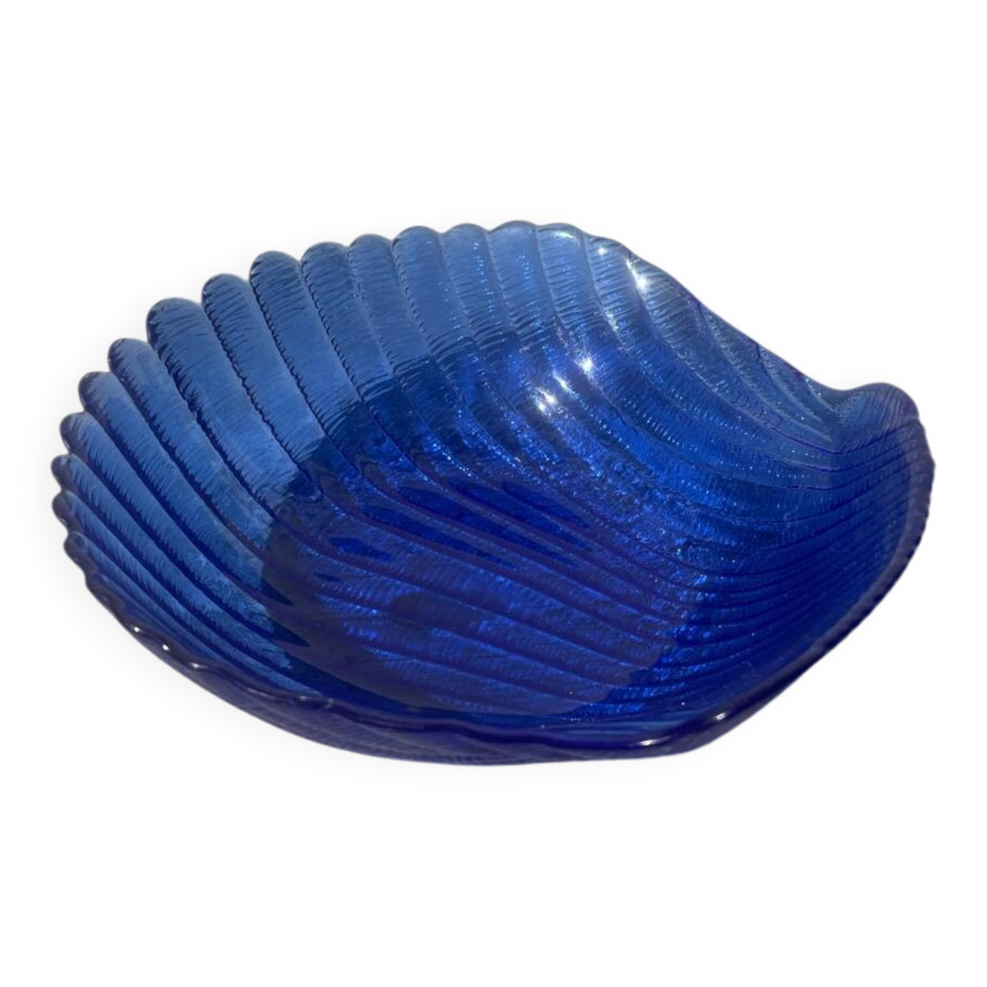 Blue glass shell emptier