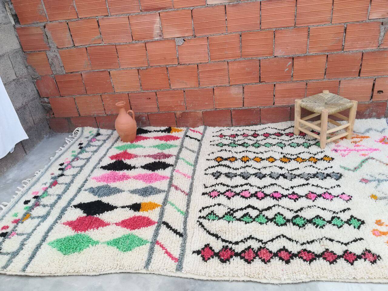 Handmade Moroccan Berber rug 278 X 156 CM