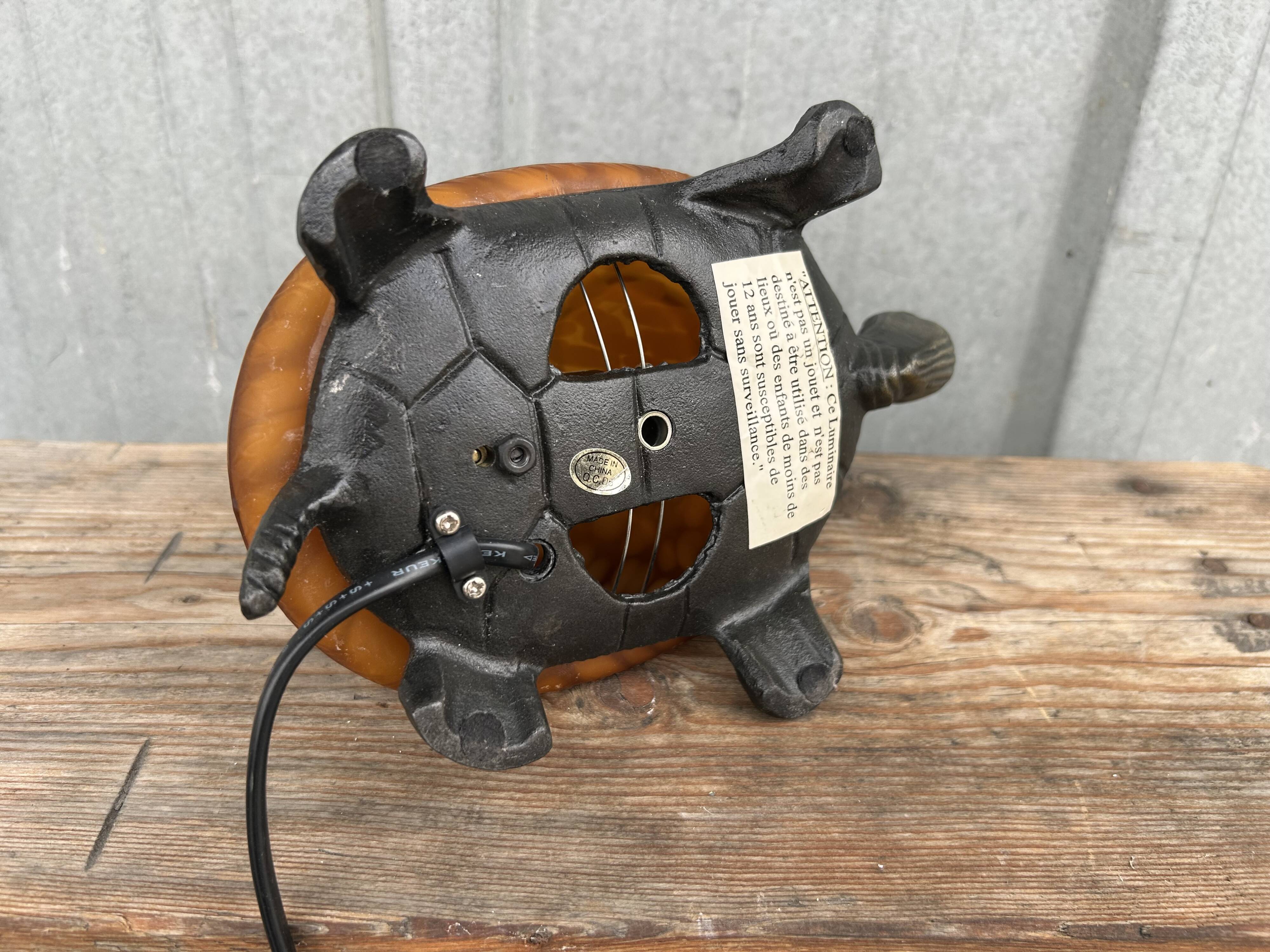 Lampe tortue bronze et pâte de verre