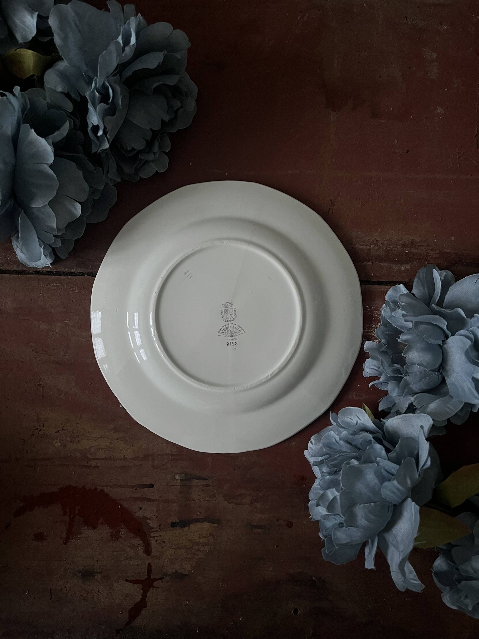 Assiettes et plat en véritable opaque Digoin Sarreguemines