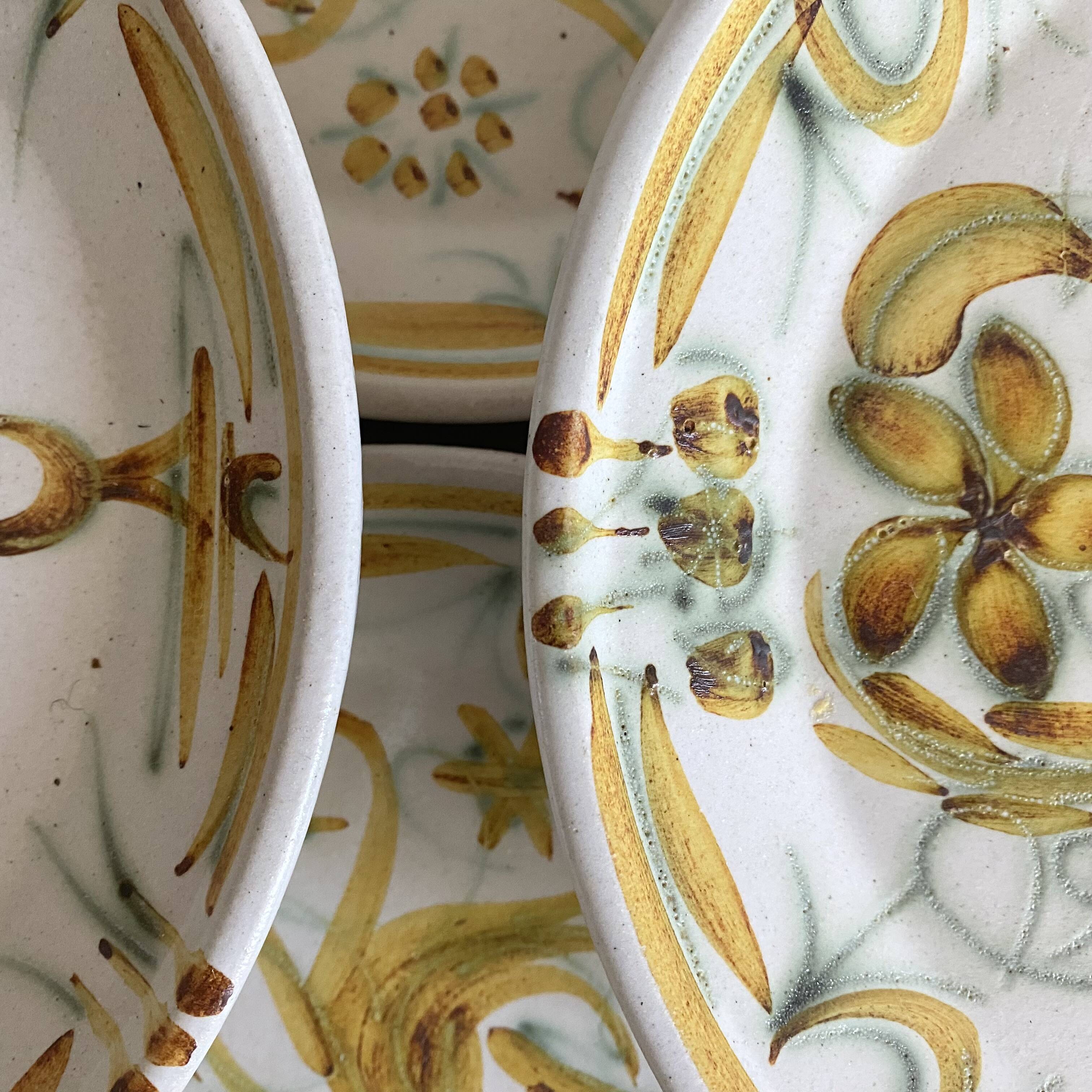 Hand-painted dessert plates Keraluc Quimper Brittany