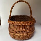Woven wicker basket